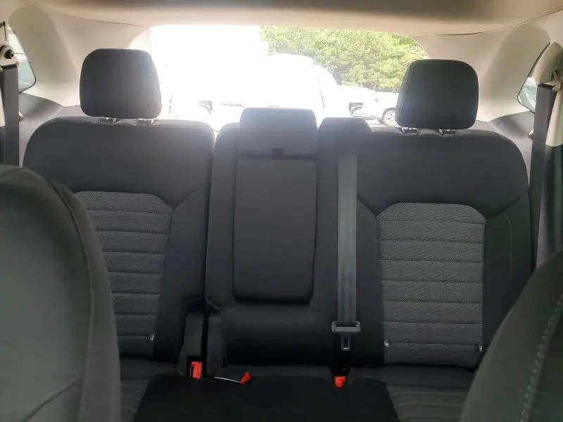 2022 FORD EDGE SE  