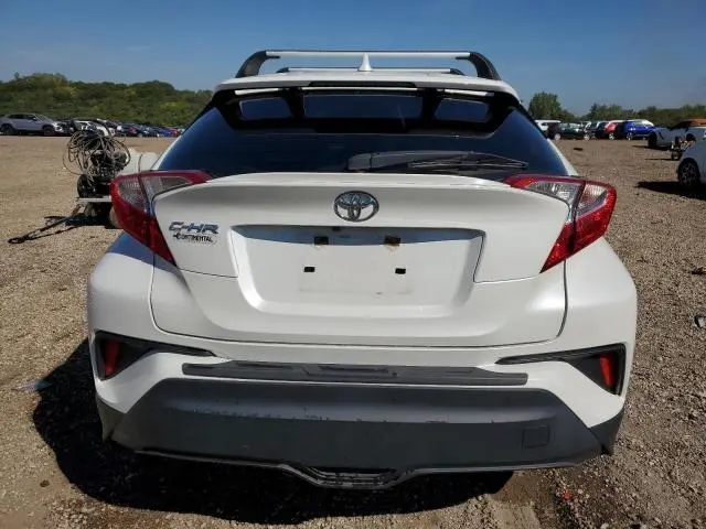 2019 TOYOTA C-HR XLE  