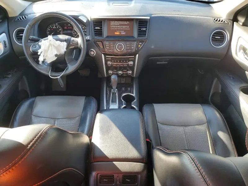 2019 NISSAN PATHFINDER SL  