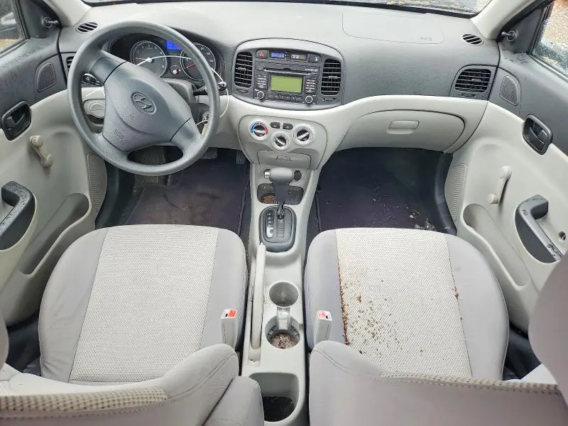 2010 HYUNDAI ACCENT GLS  
