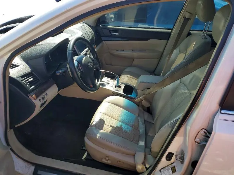 2013 SUBARU LEGACY 3.6R LIMITED  
