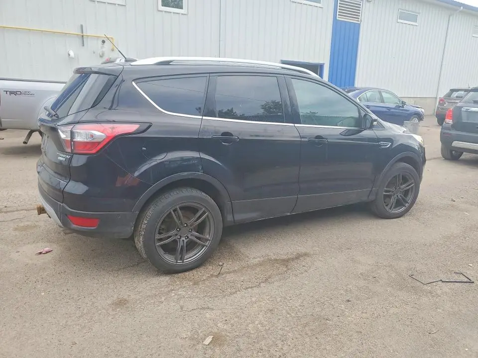 2017 FORD ESCAPE TITANIUM  