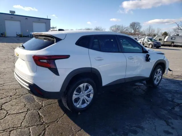2024 CHEVROLET TRAX LS  