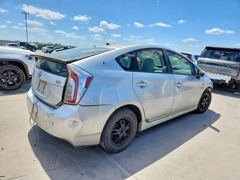 2013 TOYOTA PRIUS TWO  