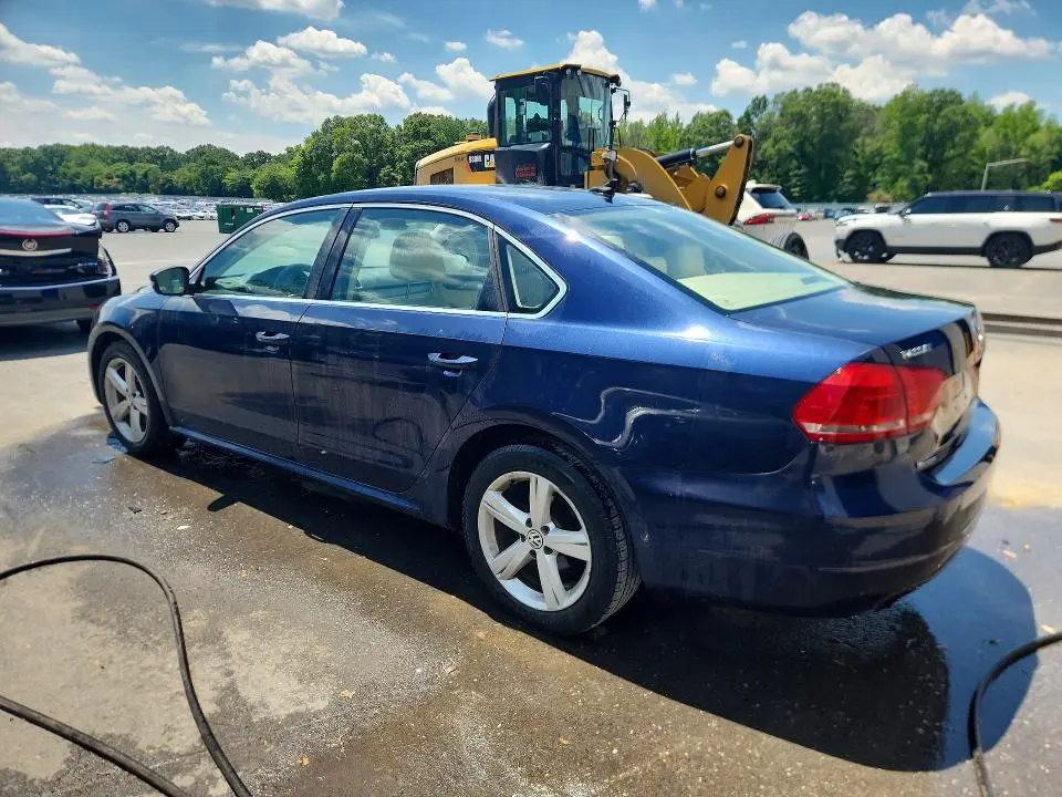 2014 VOLKSWAGEN PASSAT S  