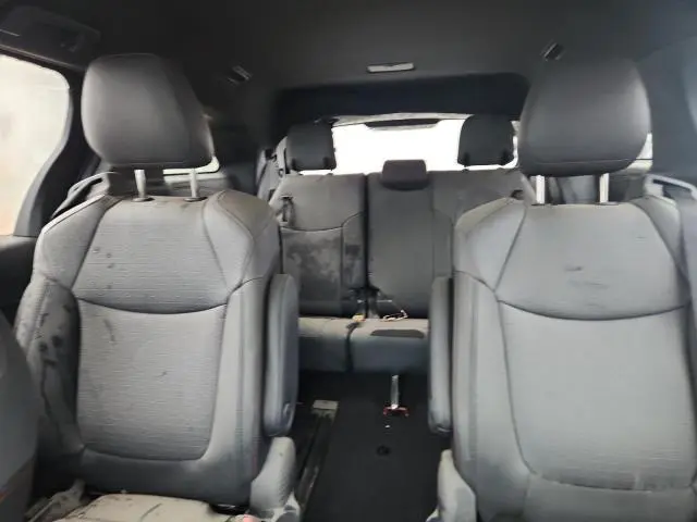 2022 TOYOTA SIENNA XSE  