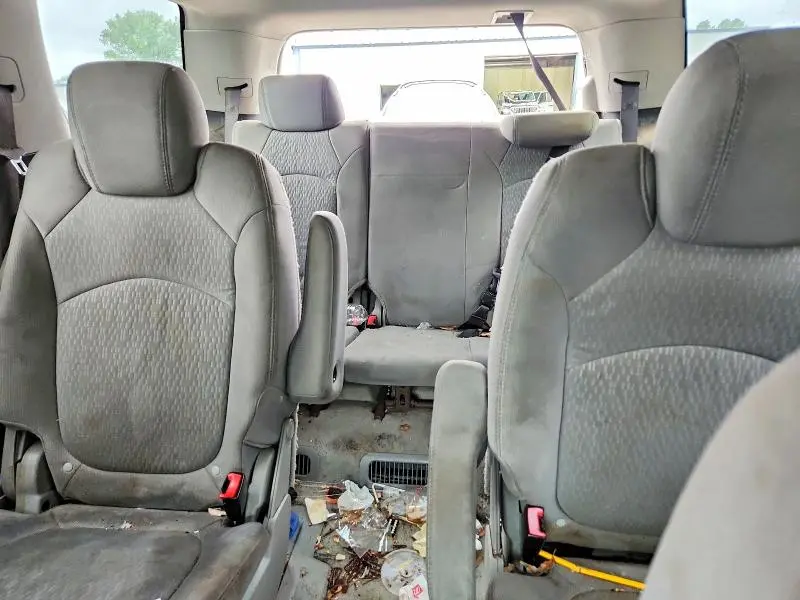 2010 GMC ACADIA SLE  