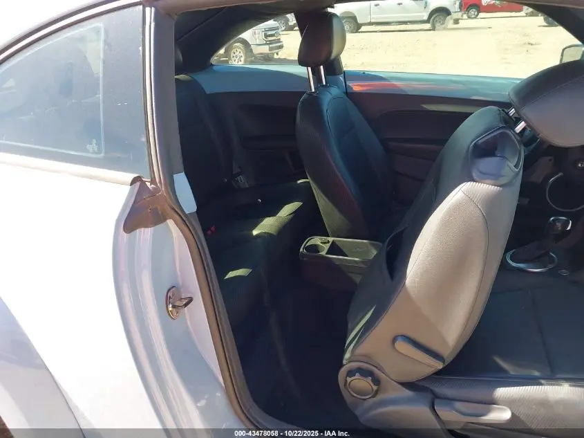 2012 VOLKSWAGEN BEETLE 2.5L