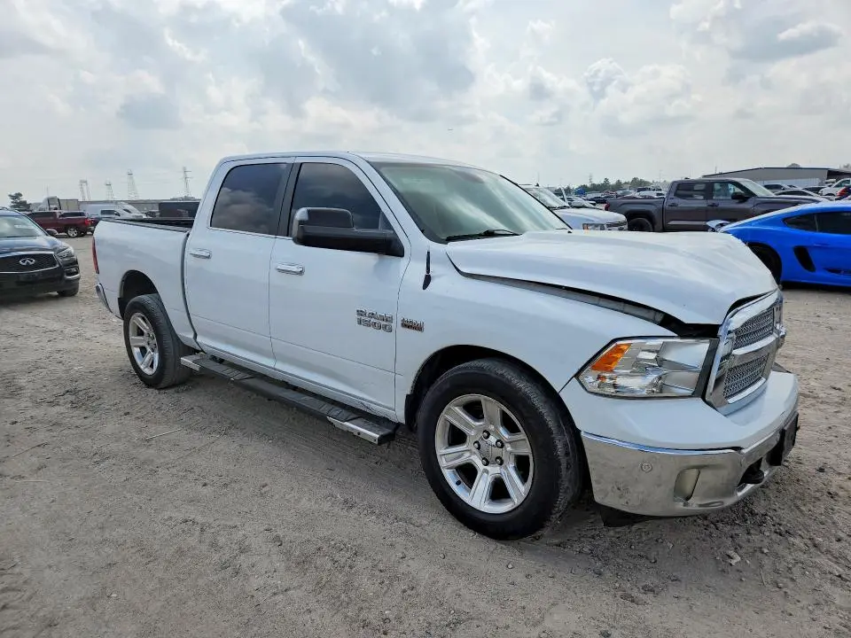 2017 RAM 1500 SLT  