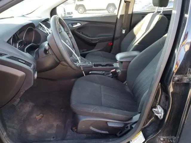 2015 FORD FOCUS SE  