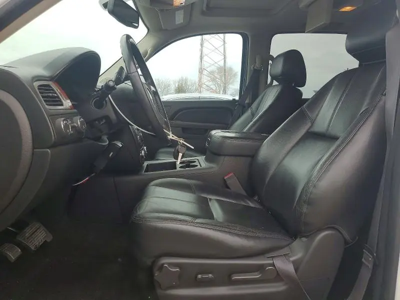 2014 CHEVROLET SUBURBAN K1500 LT  