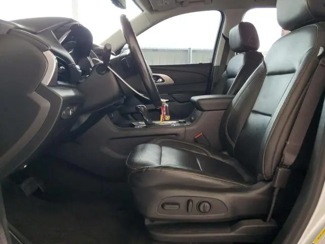 2020 CHEVROLET TRAVERSE LT  