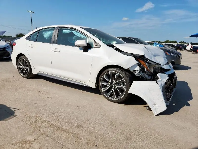 2020 TOYOTA COROLLA SE  