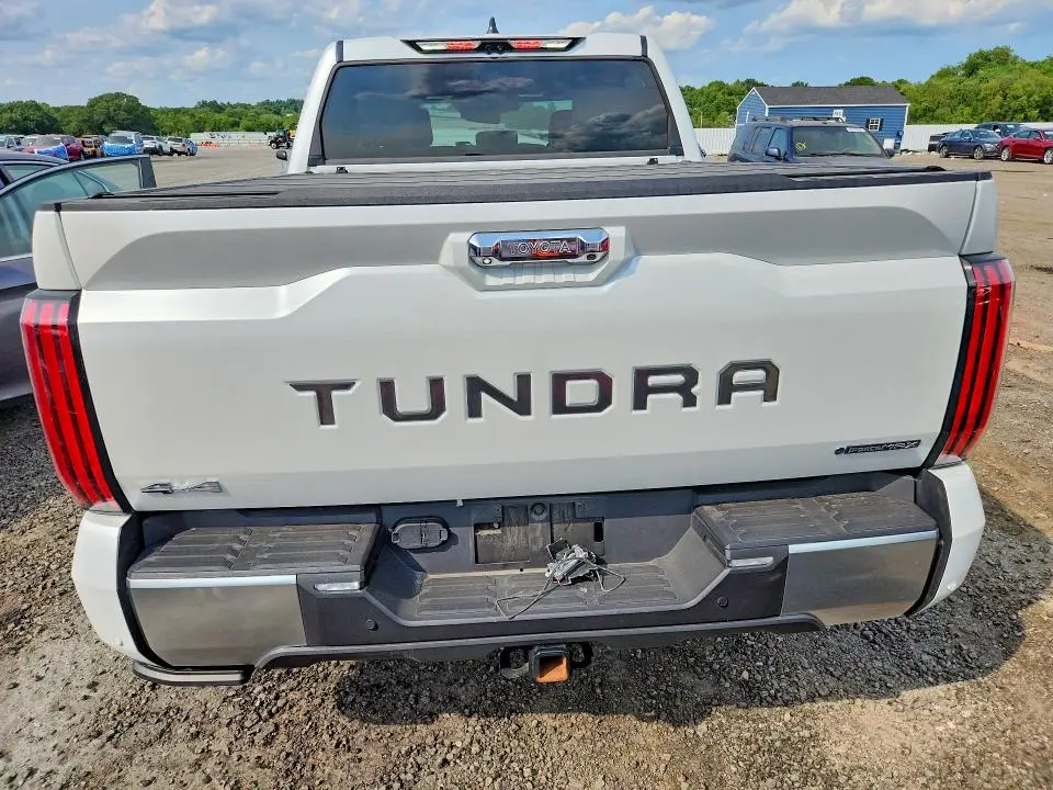 2026 TOYOTA TUNDRA CREWMAX CAPSTONE  