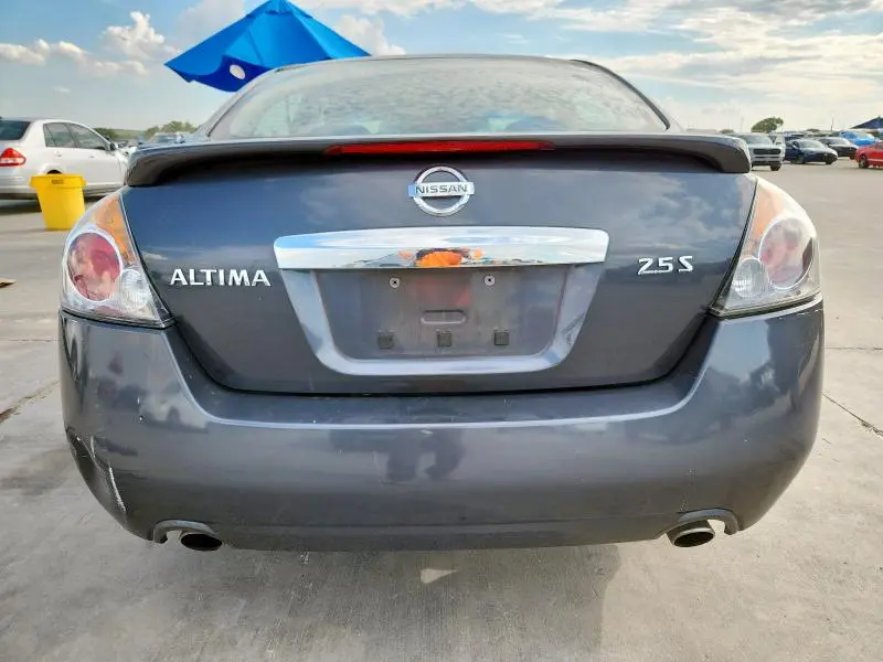 2010 NISSAN ALTIMA BASE  