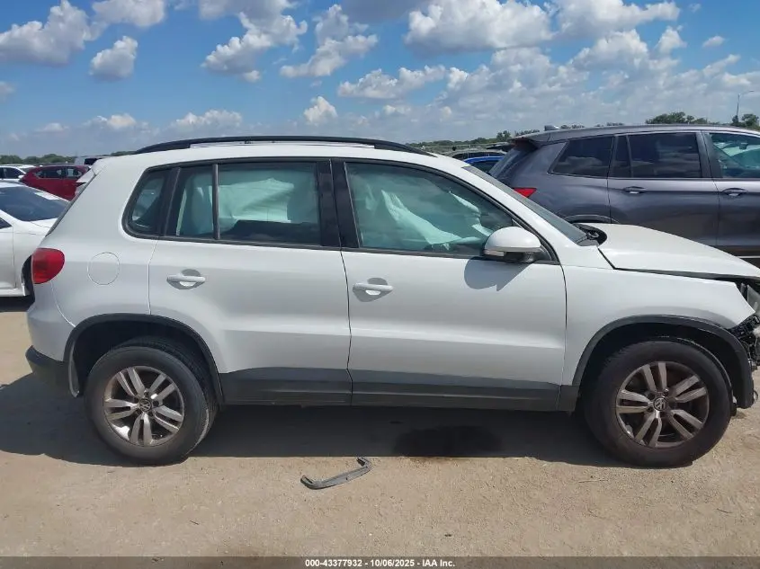 2015 VOLKSWAGEN TIGUAN S