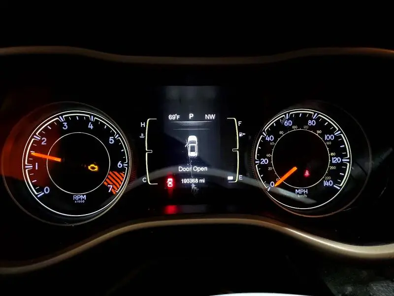 2015 JEEP CHEROKEE SPORT  