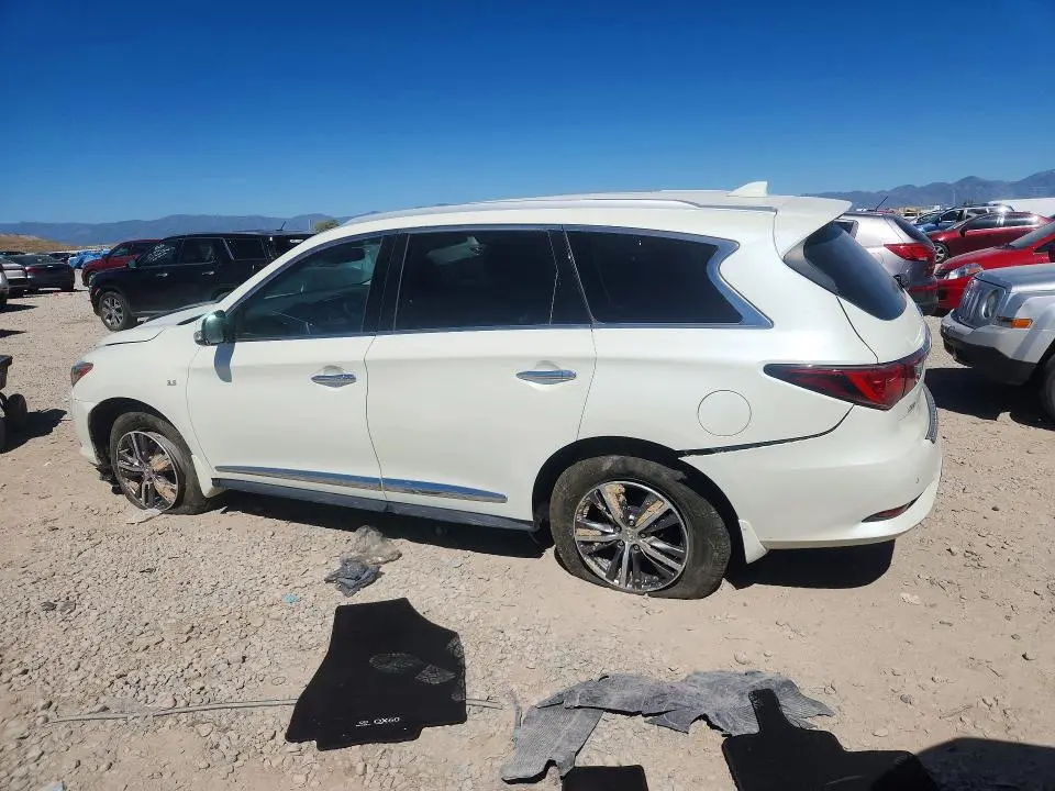 2020 INFINITI QX60 LUXE  