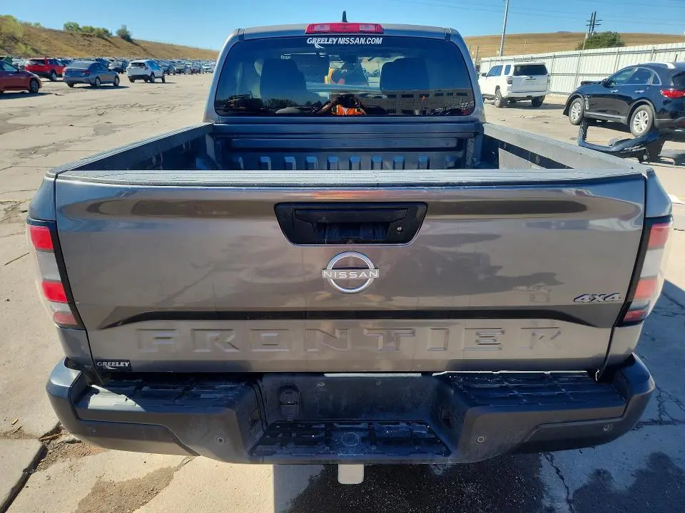 2024 NISSAN FRONTIER S  
