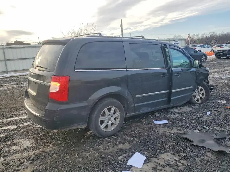 2013 CHRYSLER TOWN & COUNTRY TOURING  
