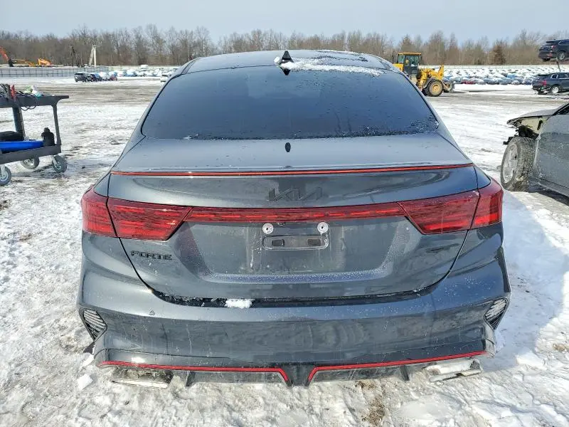 2023 KIA FORTE GT  