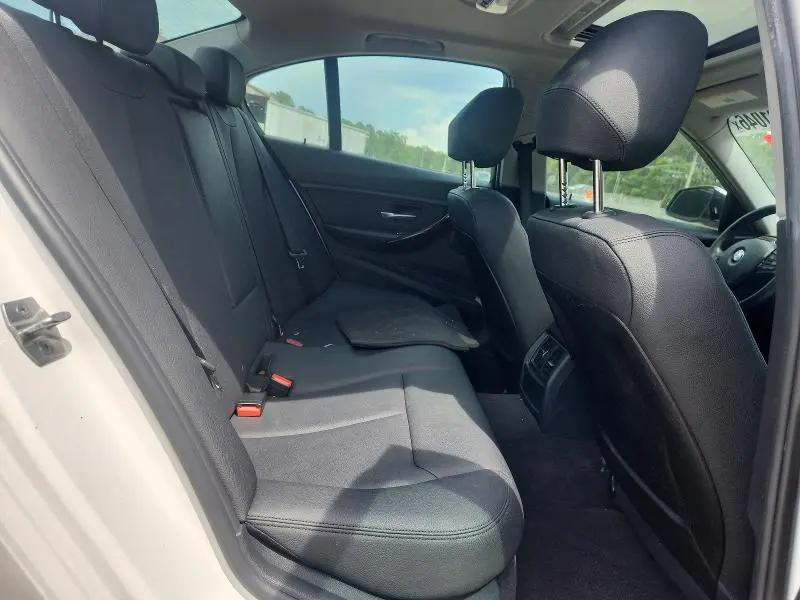2017 BMW 320 I  