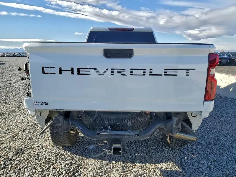 2024 CHEVROLET SILVERADO K2500 CUSTOM  