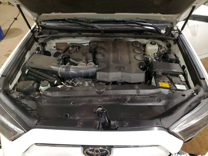 2022 TOYOTA 4 RUNNER   