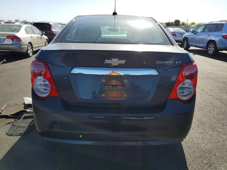 2015 CHEVROLET SONIC LT  