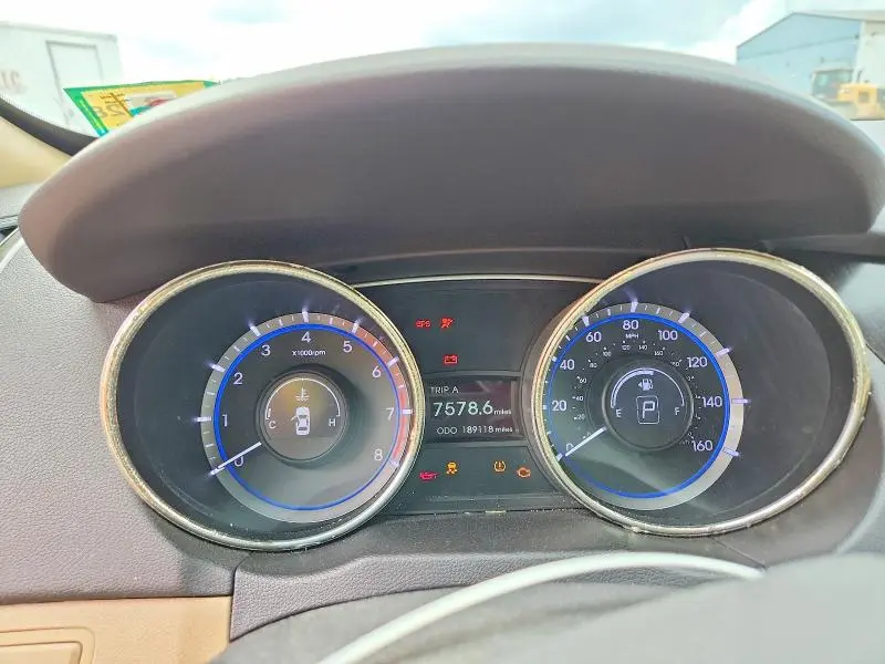 2011 HYUNDAI SONATA   