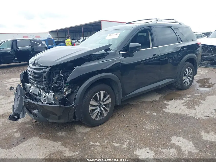 2024 NISSAN PATHFINDER SL FWD
