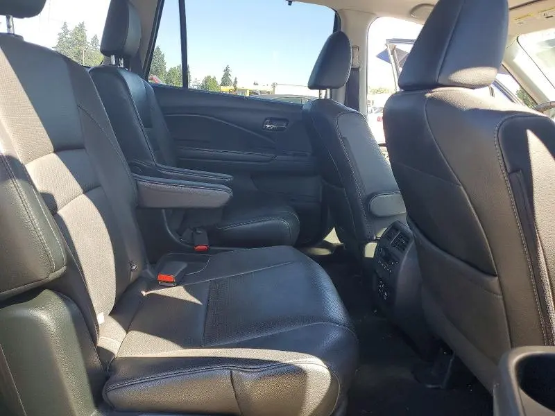 2016 HONDA PILOT ELITE  
