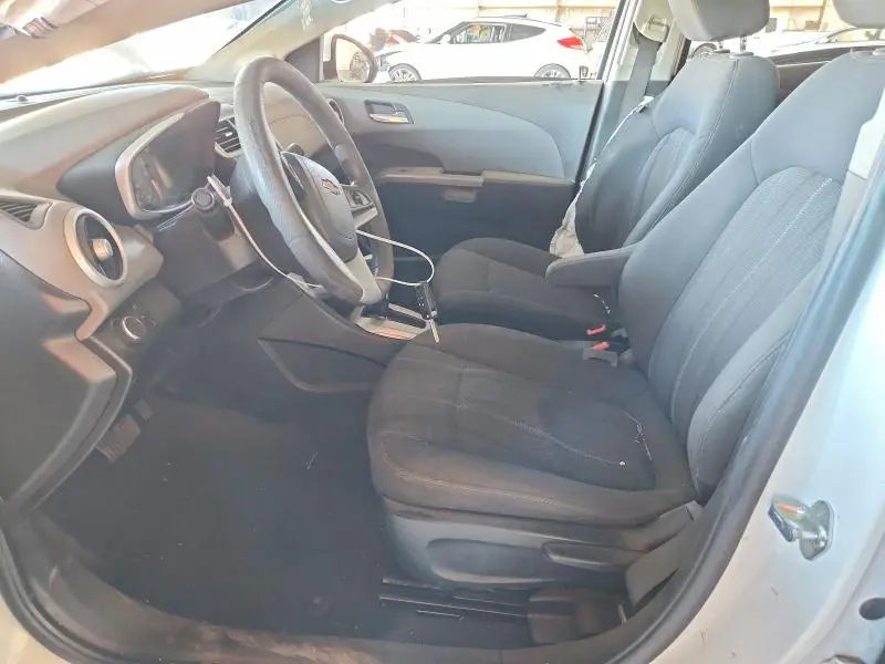2017 CHEVROLET SONIC LT  