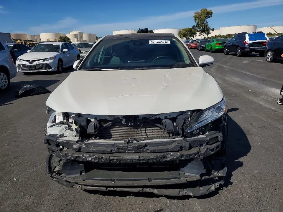 2023 TOYOTA CAMRY XLE  