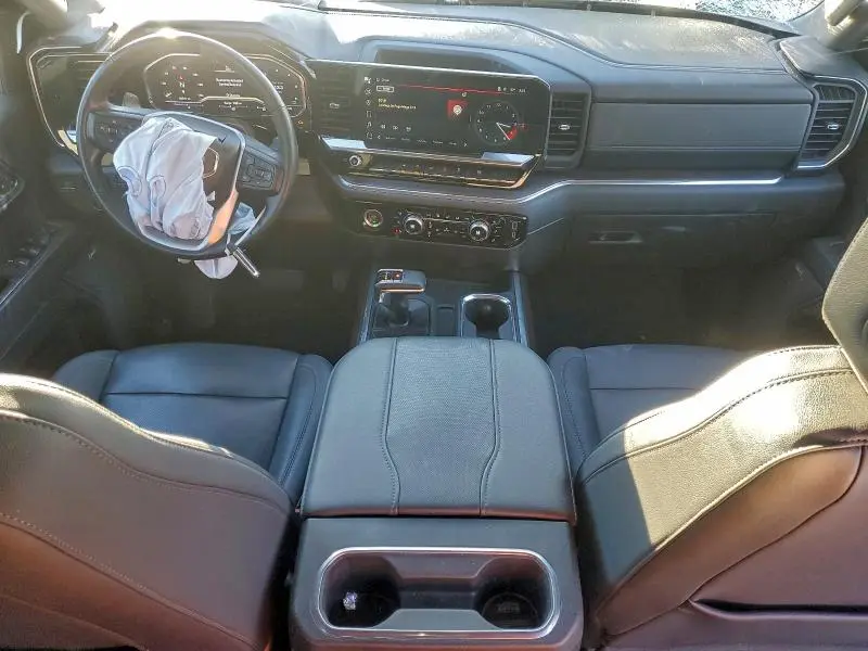 2023 GMC SIERRA K1500 SLT  