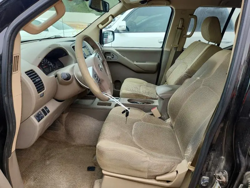 2014 NISSAN FRONTIER S  