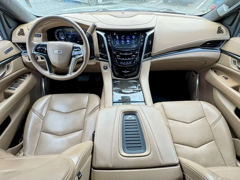 2019 CADILLAC ESCALADE PLATINUM  