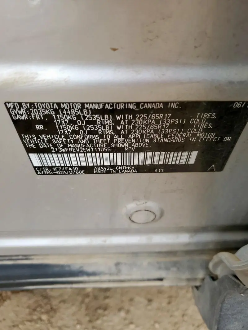 2014 TOYOTA RAV4 XLE  