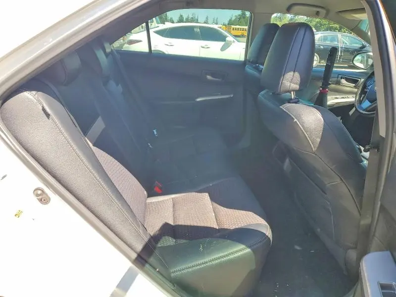 2014 TOYOTA CAMRY SE  