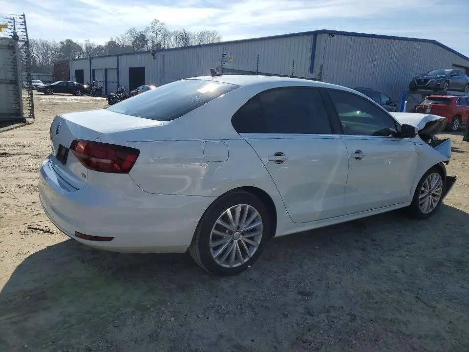 2016 VOLKSWAGEN JETTA SEL  