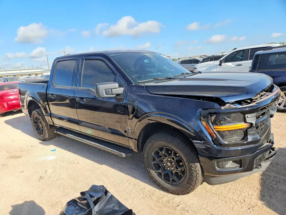 2024 FORD F150 XLT  
