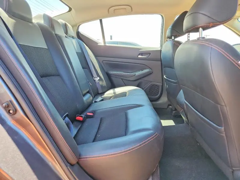 2021 NISSAN ALTIMA SR  