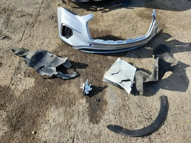 2018 HYUNDAI SANTA FE SE  