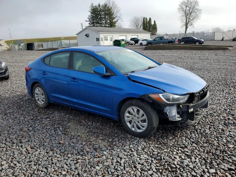 2017 HYUNDAI ELANTRA SE  