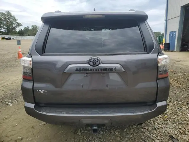 2023 TOYOTA 4RUNNER SE
