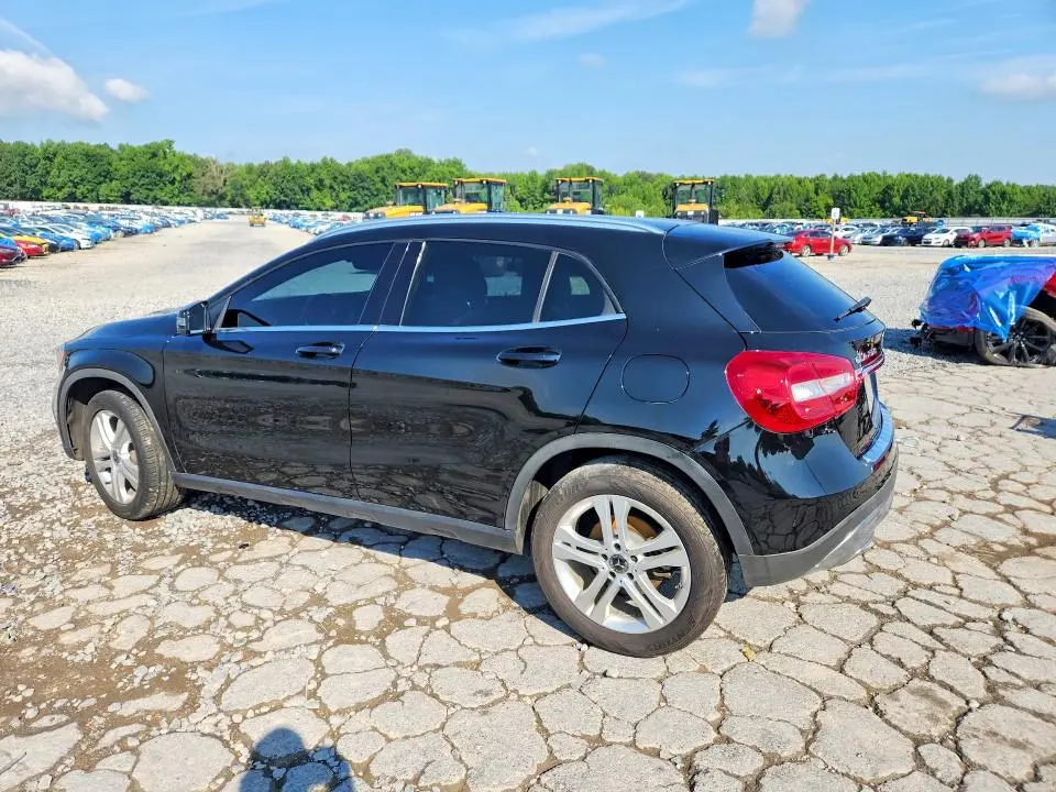 2017 MERCEDES-BENZ GLA 250  