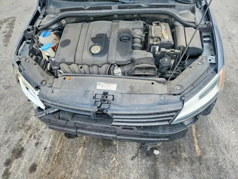 2012 VOLKSWAGEN JETTA SE  