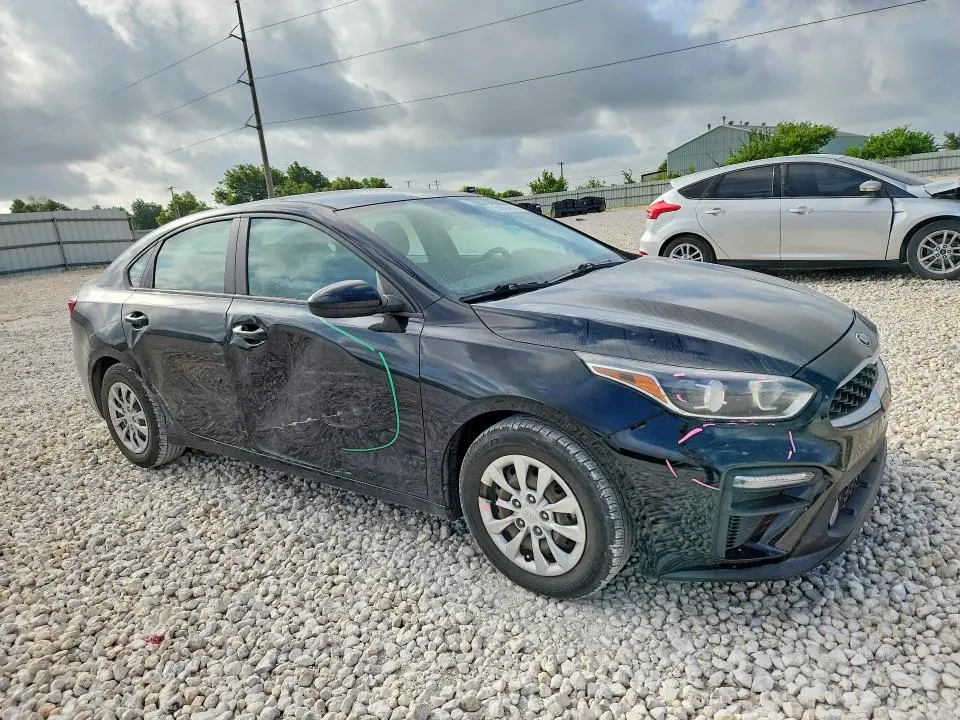 2021 KIA FORTE FE  