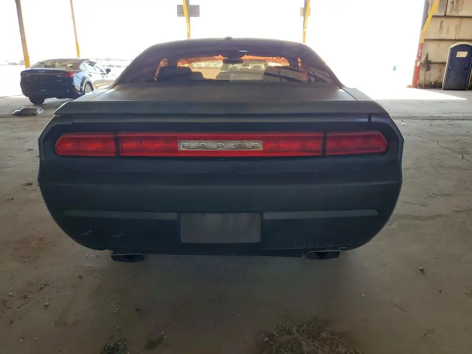 2010 DODGE CHALLENGER SE  