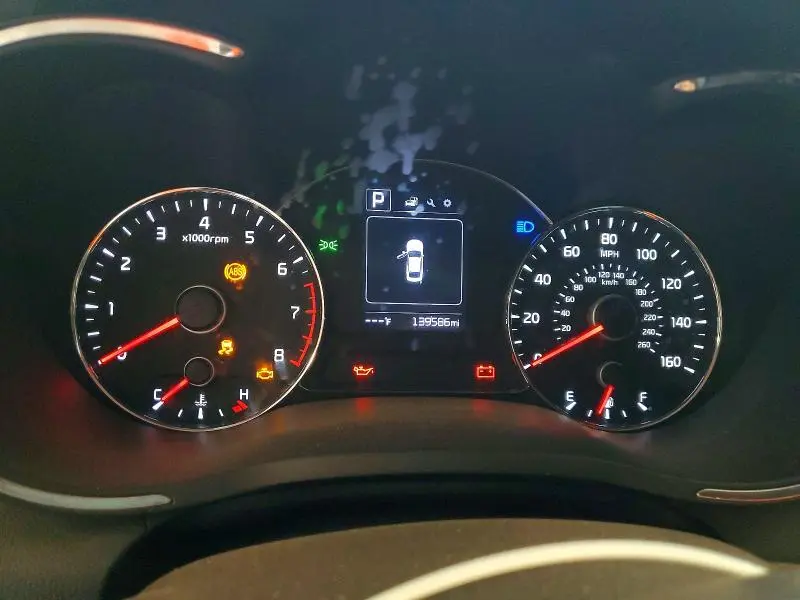 2017 KIA FORTE LX  